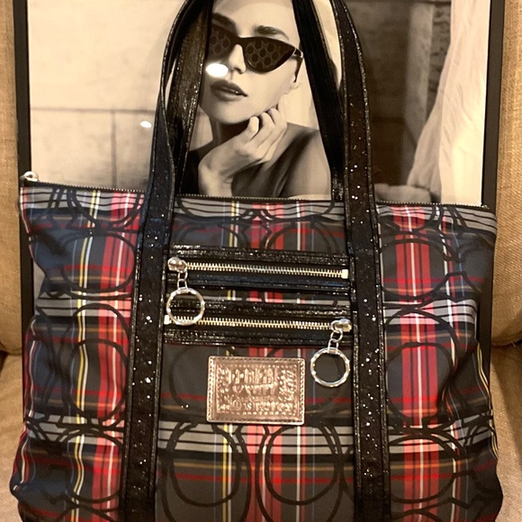 Coach Poppy Glam Tartan Plaid Large red & black Tote. Double Front Zipper - Picture 13 of 16